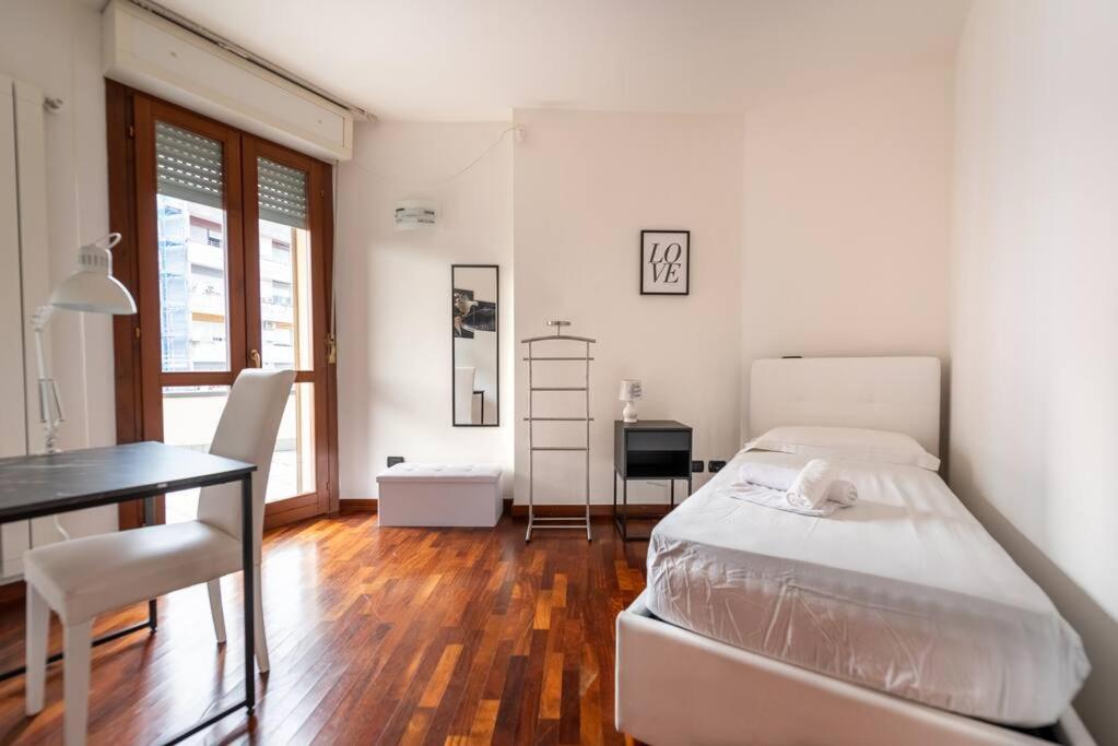 Attico Vicino Milano, Mxp, Rho Fiera Lägenhet Busto Arsizio Exteriör bild