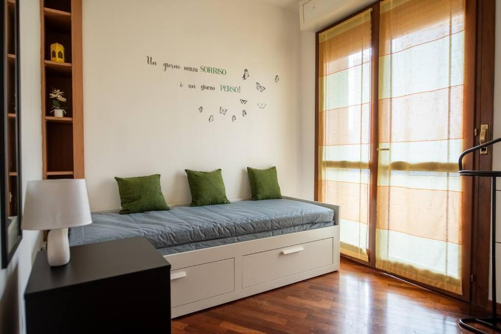 Attico Vicino Milano, Mxp, Rho Fiera Lägenhet Busto Arsizio Exteriör bild