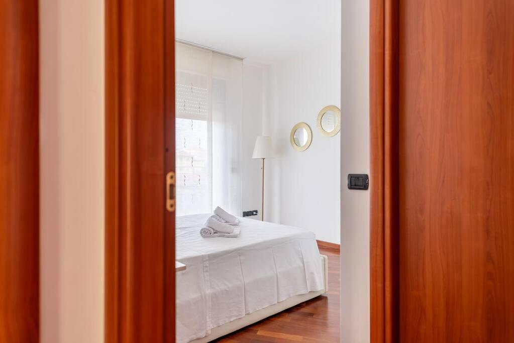Attico Vicino Milano, Mxp, Rho Fiera Lägenhet Busto Arsizio Exteriör bild